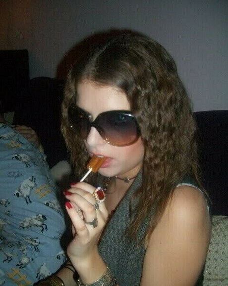 Anna Kendrick nice model img