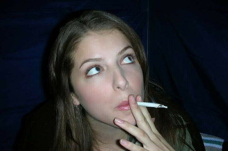 Anna Kendrick nude model photo