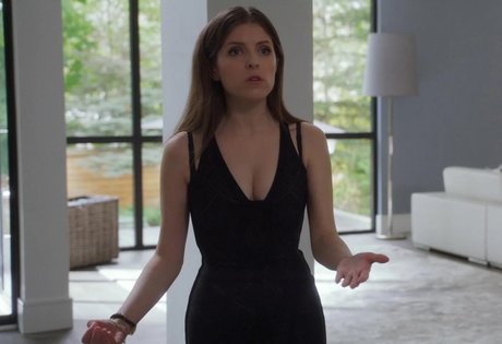 Anna Kendrick best model image