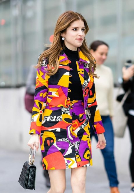 Anna Kendrick pornstar xxx gallery