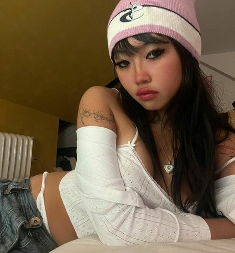 old young lesbian onlyfans free porn photos