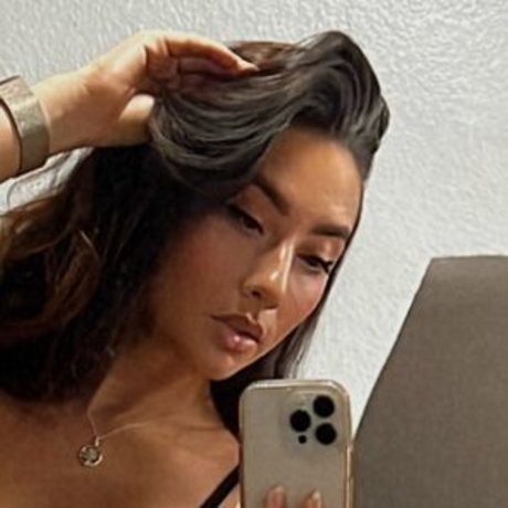 Theegoldenrose adult model pics