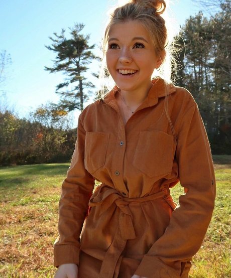 Elsuzannee free star img