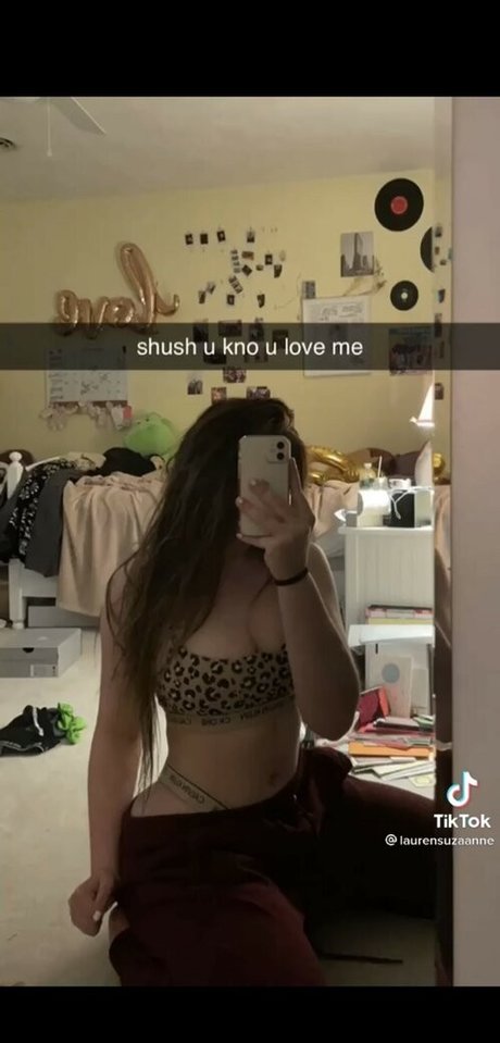 Elsuzannee model pictures