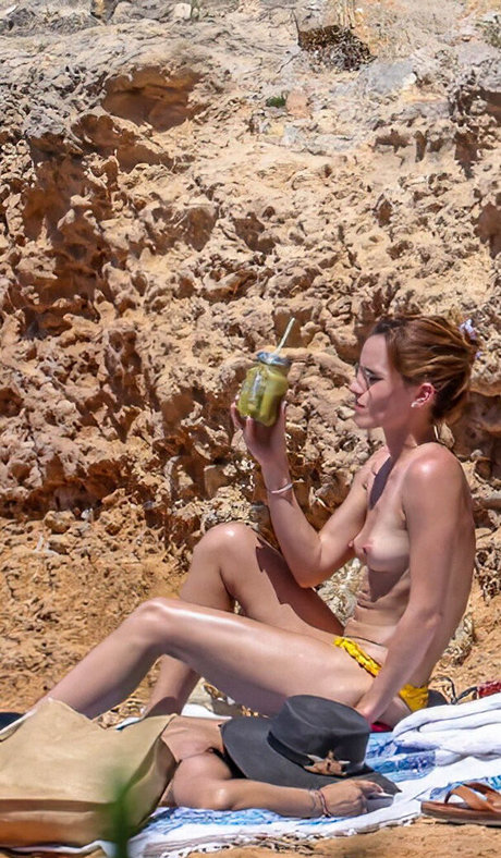 Emma Watson model high quality photo