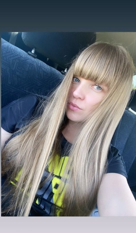 rude in life perfect model archive