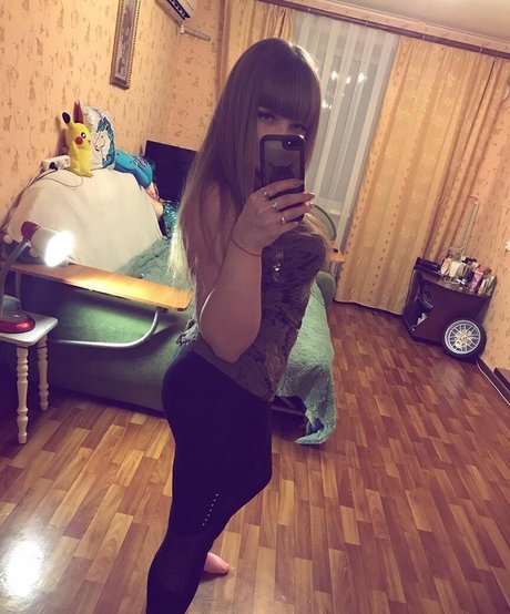 rude in life sexy star img