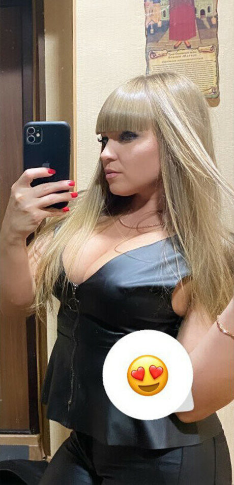 rude in life star nudes images