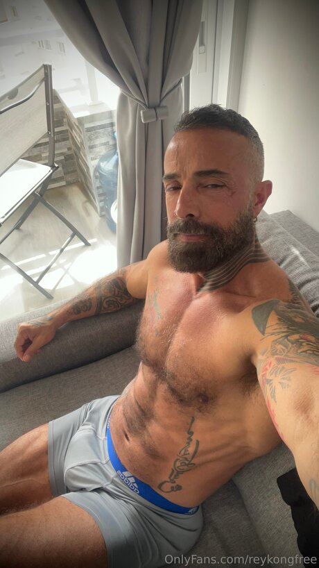 Reykongfree model nude pictures