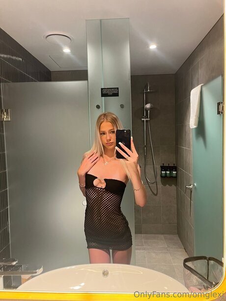 pregnant threesome onlyfans beautiful nude picture