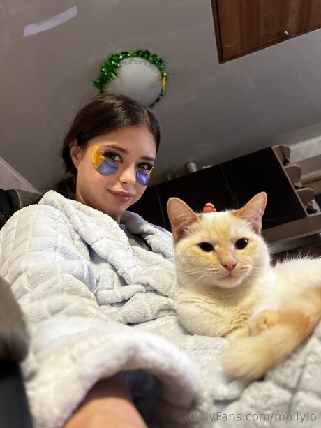 Mollylo nice actress images