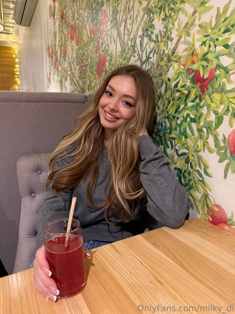 Milky Di high quality model pic