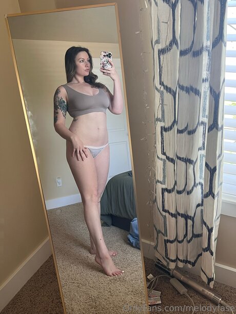 Melodyfase hot model pics