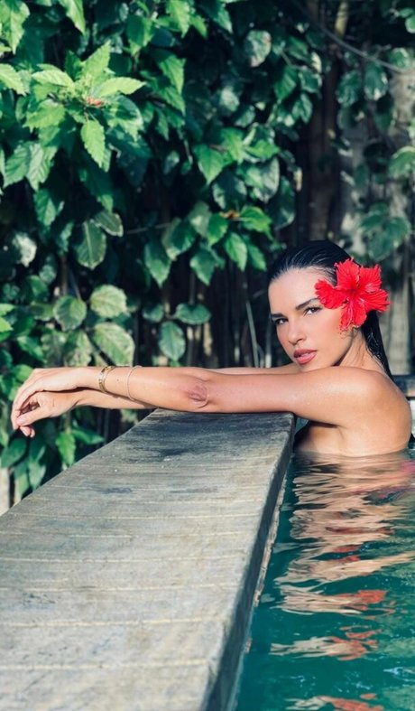 Mariana Rios star beautiful picture