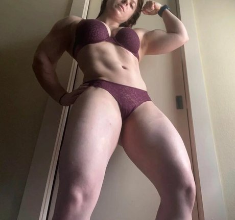 kitty bit games pretty model images