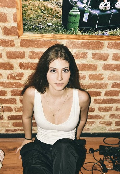 bride onlyfans nice photo