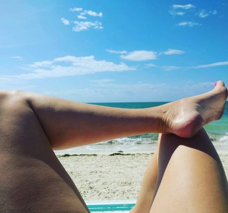 hairy legs onlyfans sexy naked pics