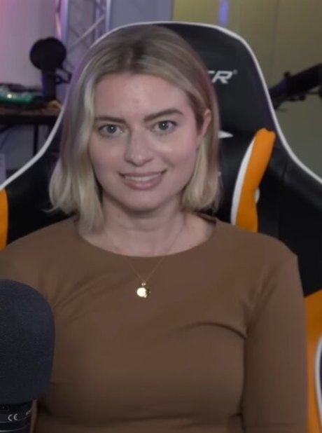Elyse Willems model pretty pictures