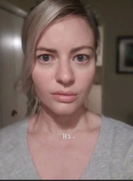 Elyse Willems sex model image