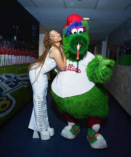 blonde milf big tits onlyfans sex galleries