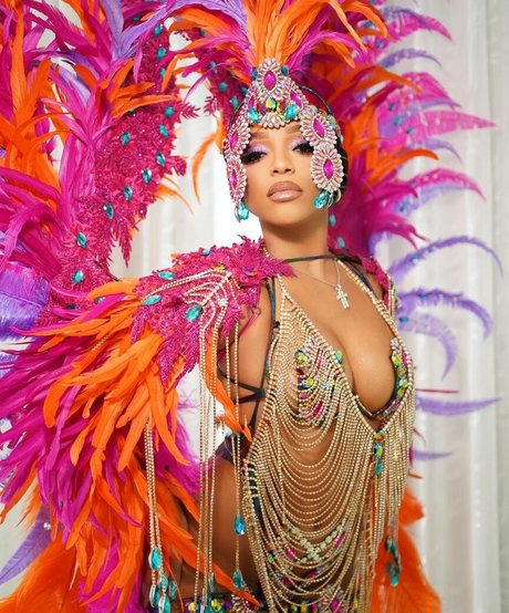 Chloe Bailey high quality star images