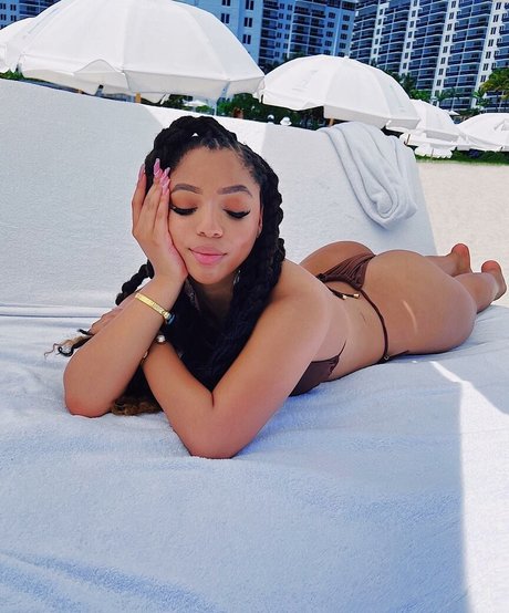 pretty pussy onlyfans pornos picture