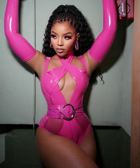 Chloe Bailey model free img