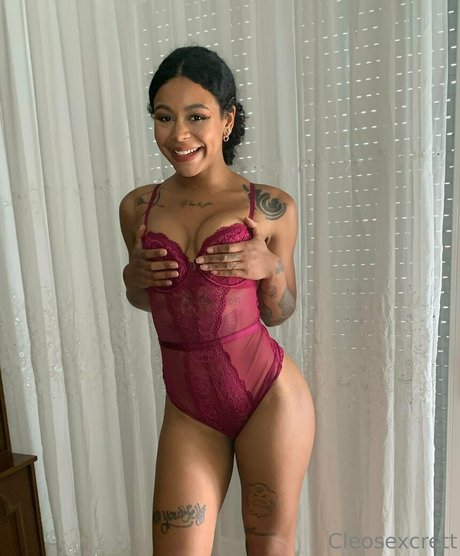 yourcleopathra model hd photo