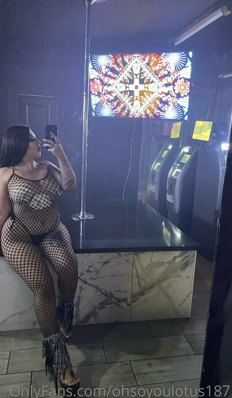 ohsoyoulotus187 star erotic pictures