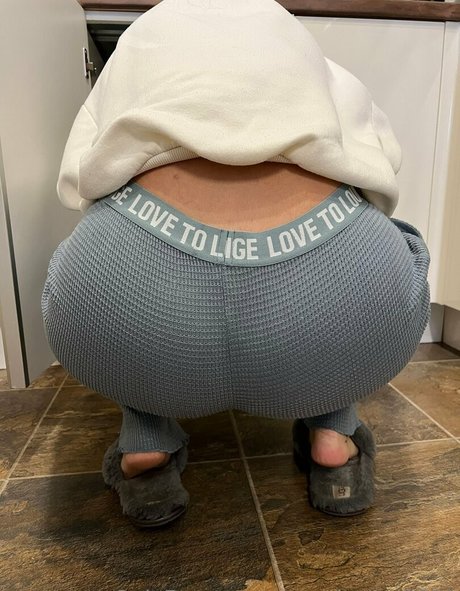 curvykatie 1991 naked pornstar galleries