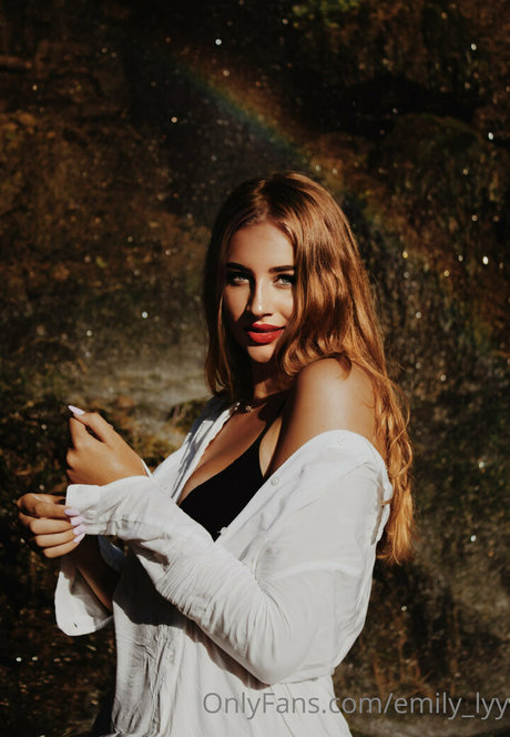 emily lyy star exclusive archive