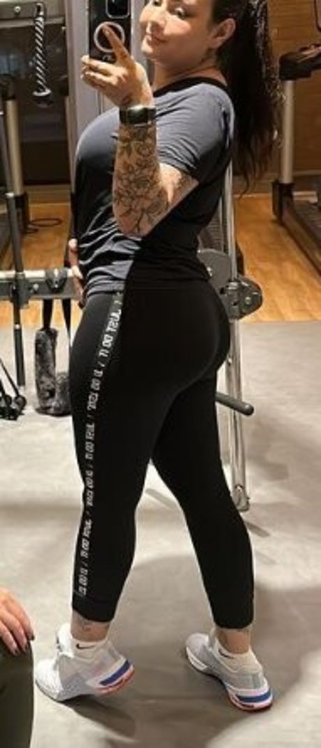 Lett Pereira beautiful star img