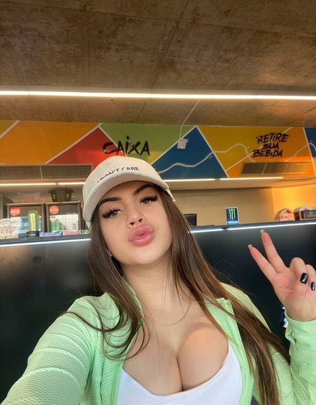 Brenda Scandolara free star img