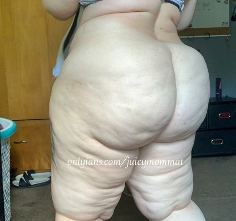 JuicymommaT nice pornstar photos