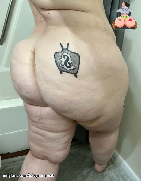 JuicymommaT model high quality images