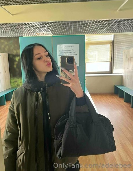 adelebee star hot pictures