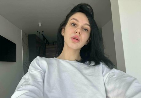 adelebee pornstar images