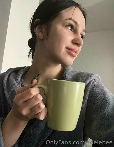 adelebee star beautiful pics