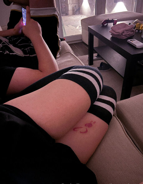 ninnauwu model art photos