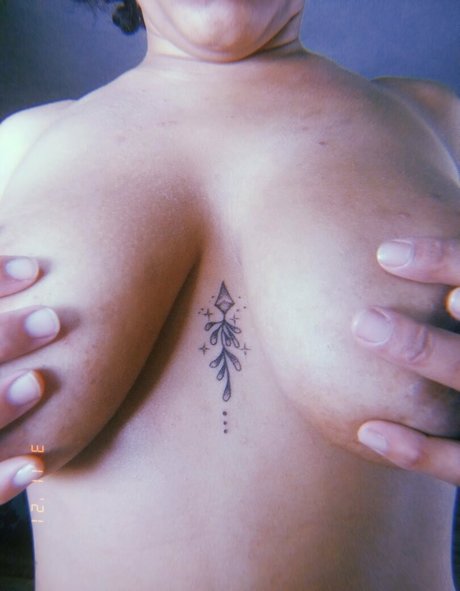 sourmoonstone star nudes photos