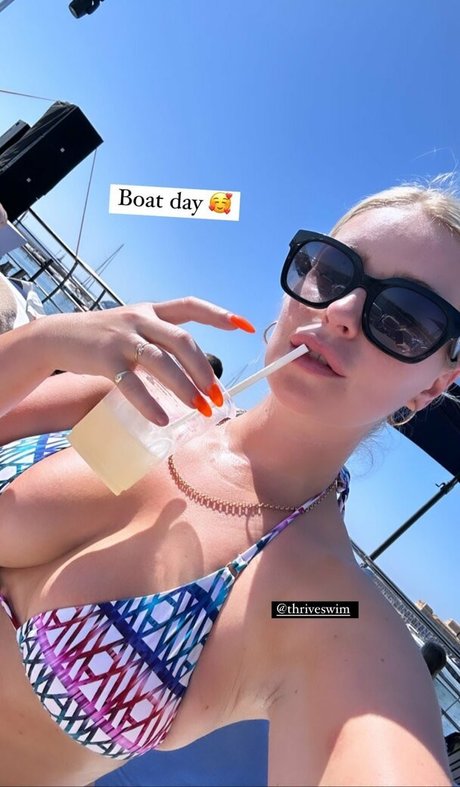 Jessica Davies naked star pictures