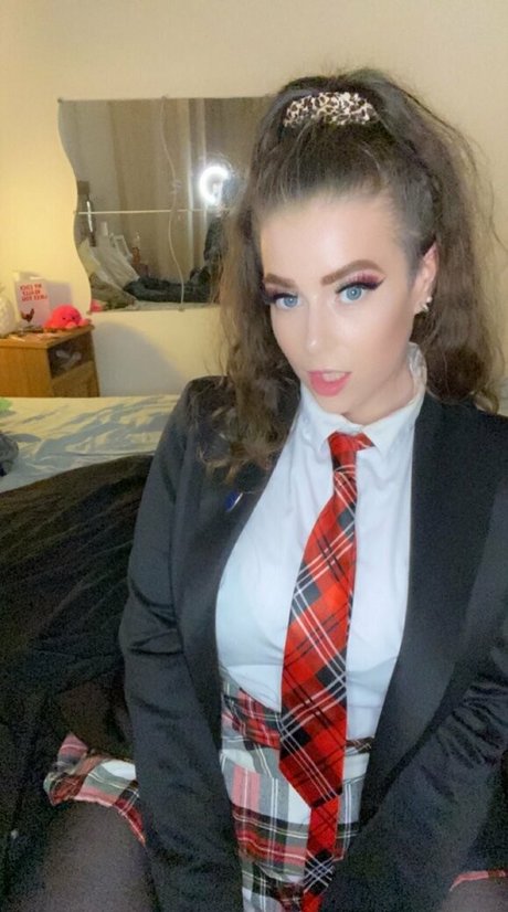 ameliaskye98 pornstar pretty pic