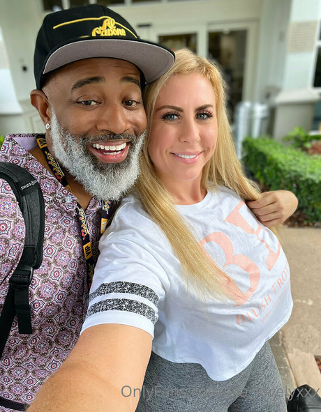 hairy armpits onlyfans art porn pic