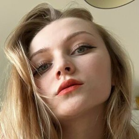 juicevibevip naked star gallery