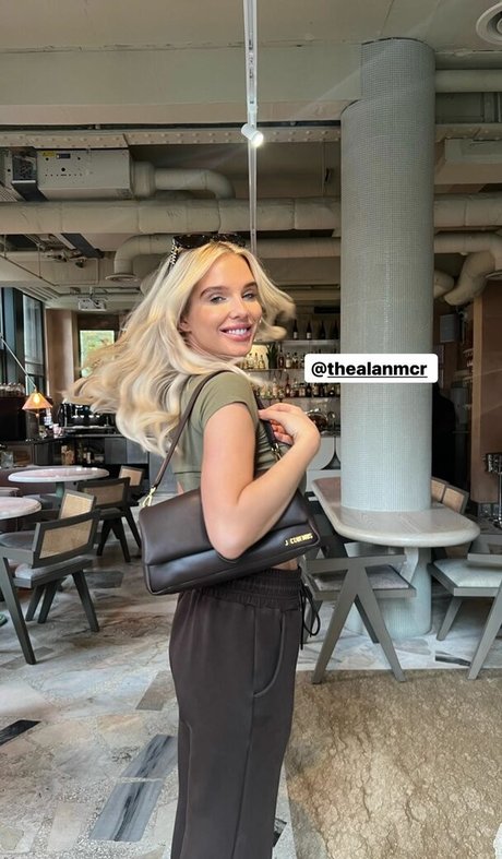 non nude onlyfans beautiful porn images