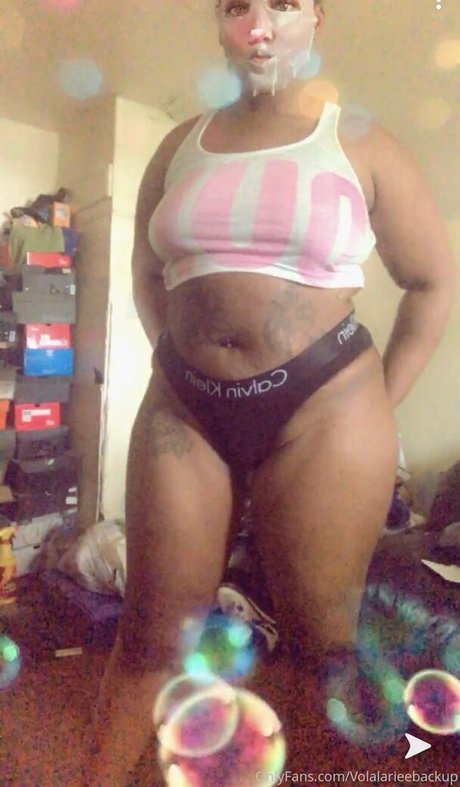 volaprettykitty model art galleries