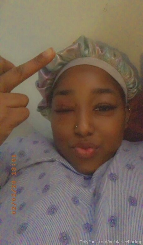 volaprettykitty erotic model pics