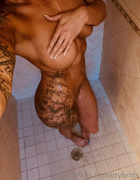 ittybritts model porn pictures