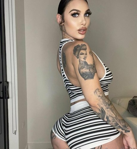 taytatted2 naked model image
