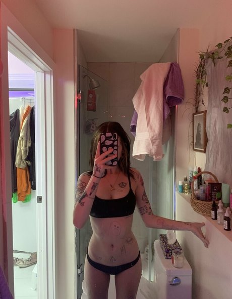 ilovelilsaku model nude galleries